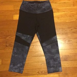 The north face flashdry crop leggings M